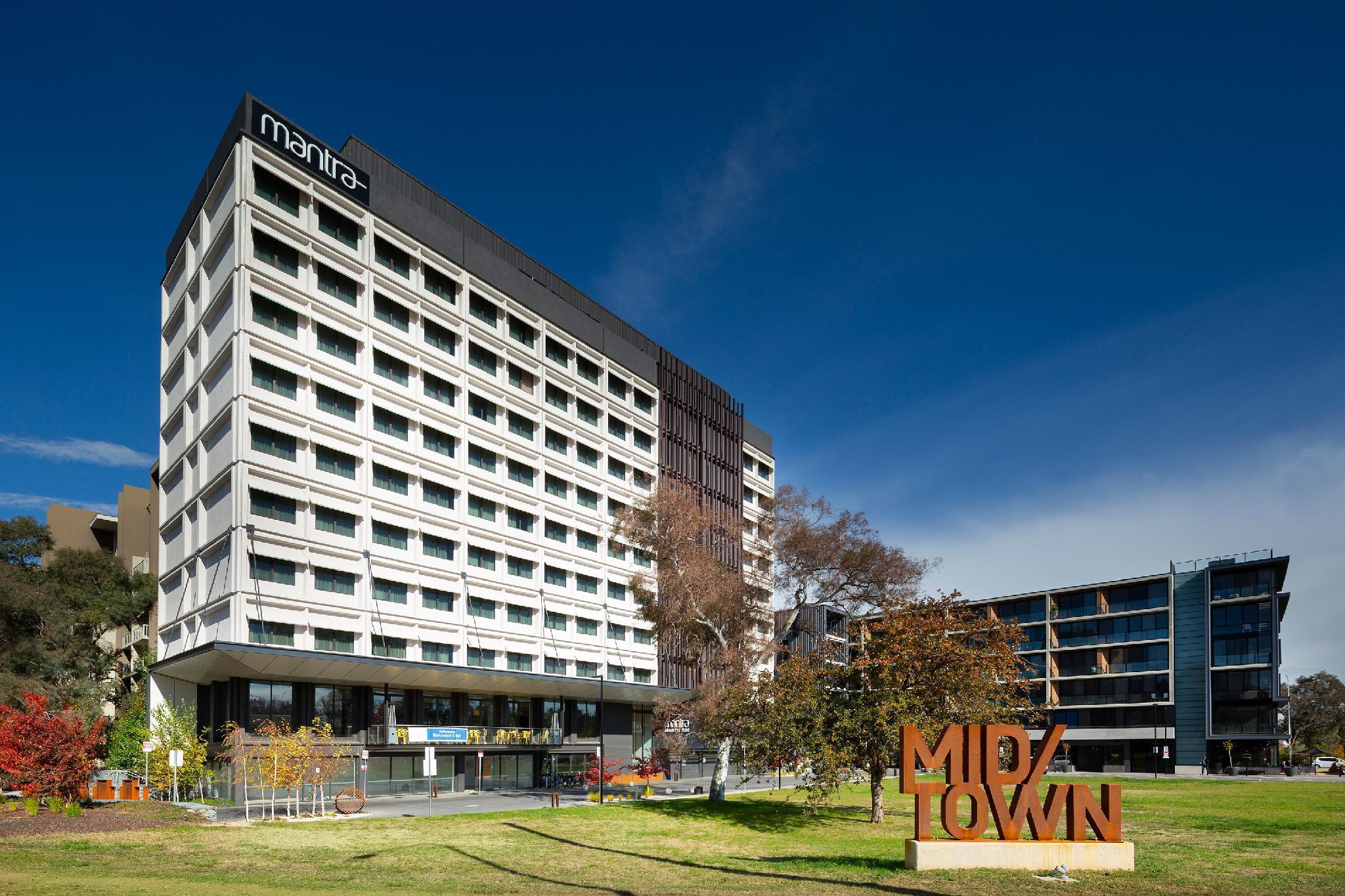 Mantra Macarthur Hotel Канберра Экстерьер фото